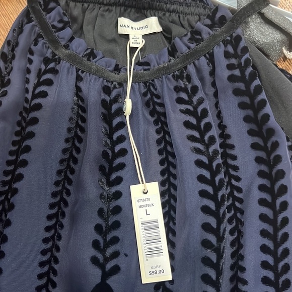 NWT Max Studio Women’s Tank Top Blue and Black Size Large - Picture 3 of 4